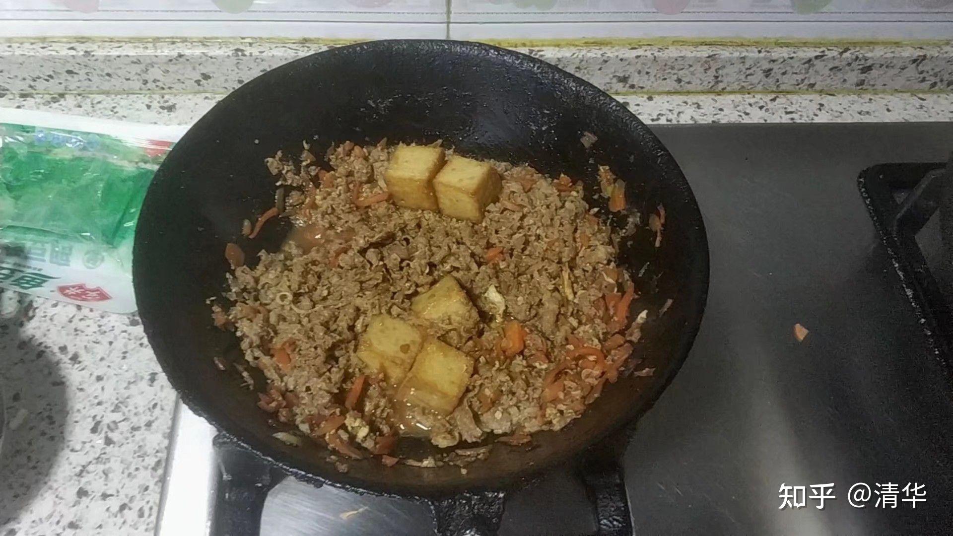 天官赐福中谢怜做的饭为什么那么难吃