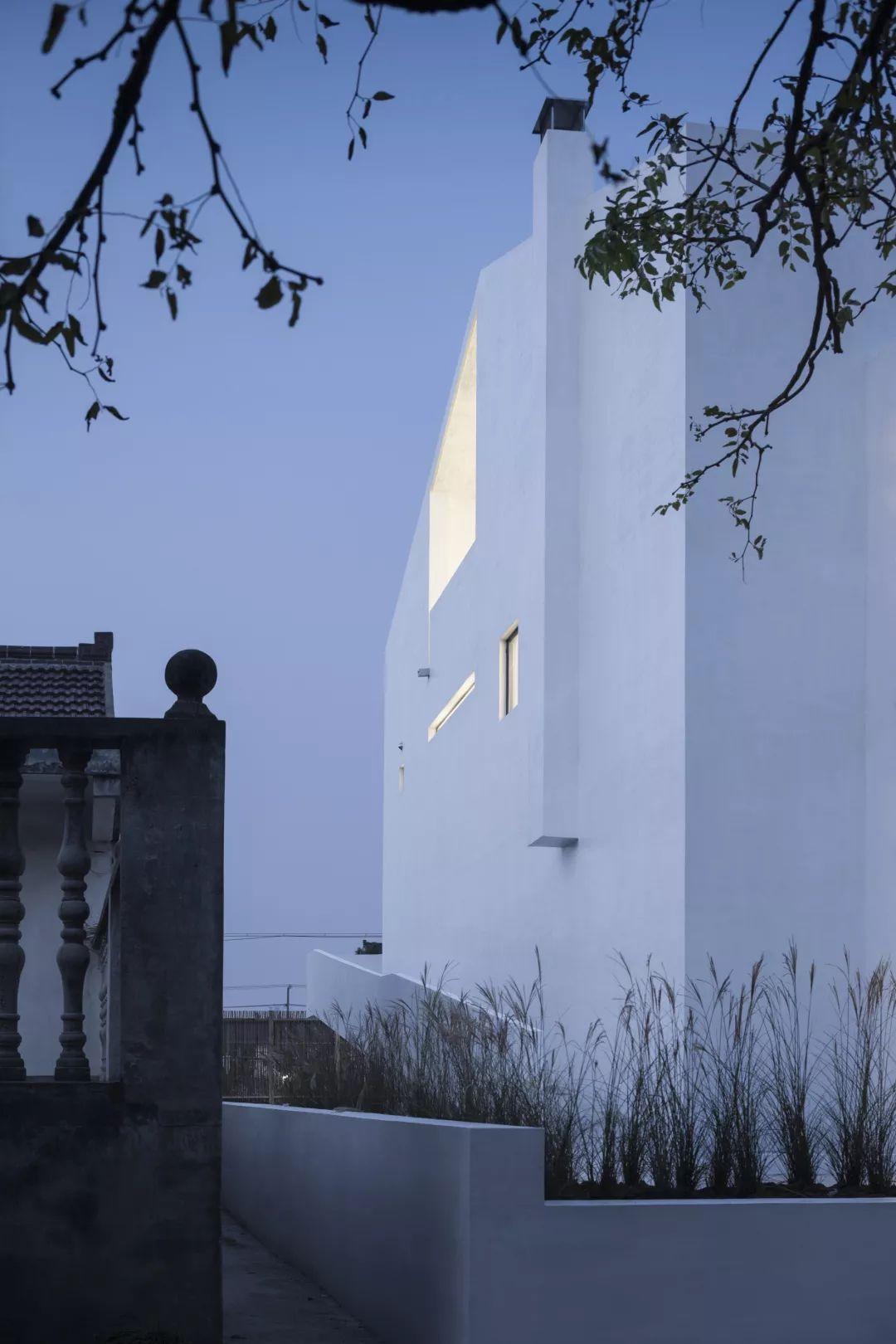 wallpaper*卷宗带来三位建筑师的留白法则.