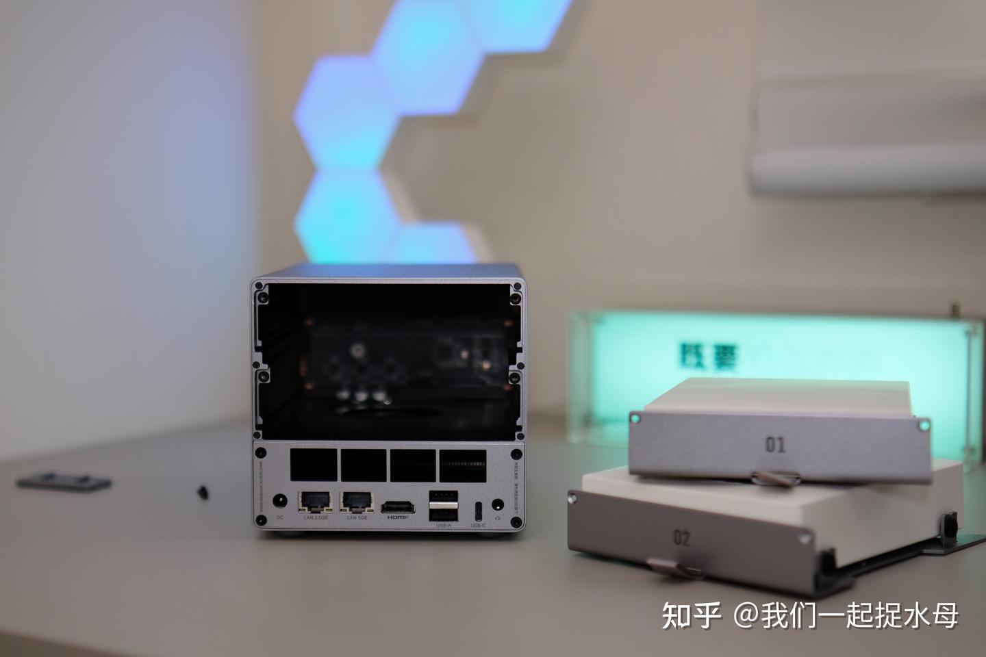零刻ME Pro深度评测:颜值与实力并存的桌面NAS新选择