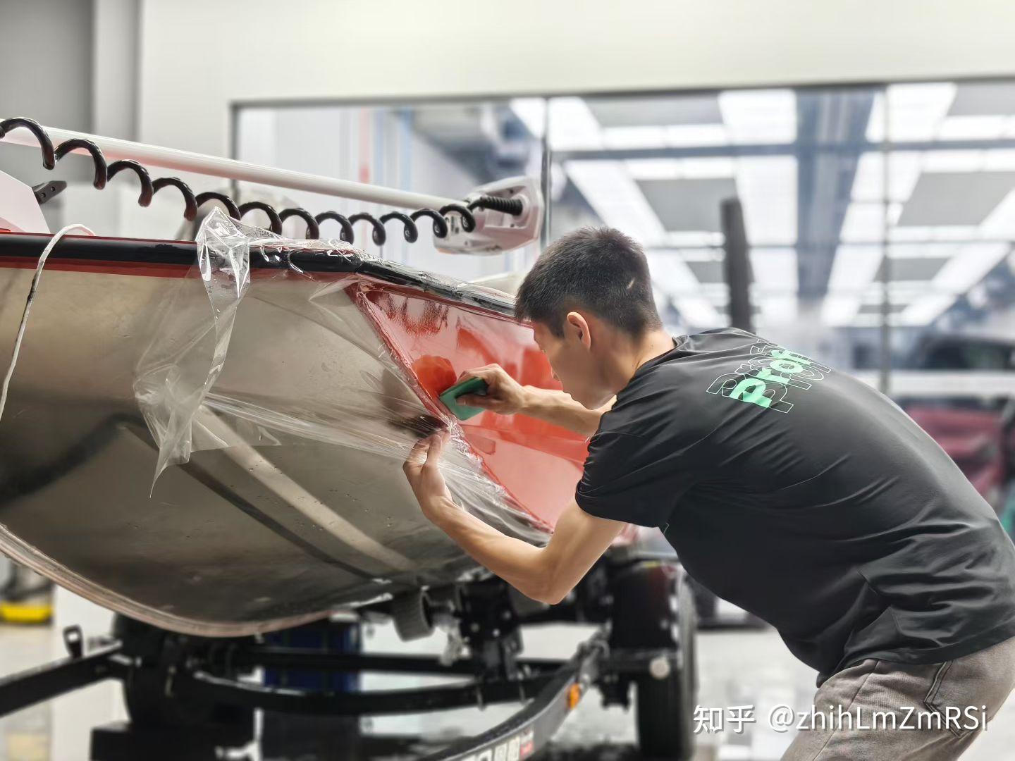 厦门隐形车衣怎么选?厦门尊享会告诉你:贴对一次,省心 5–10 年