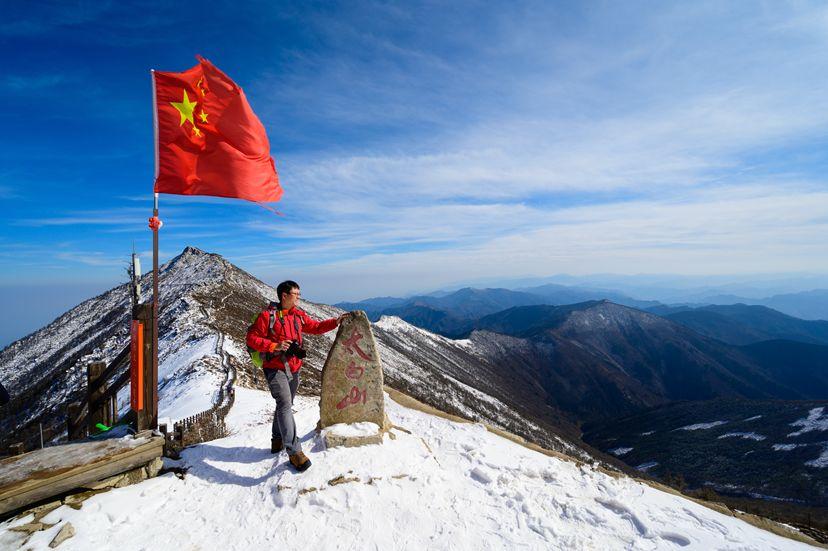 在海拔4000米的空中,俯瞰陕西最高点拔仙台是一种什么体验? - 知乎