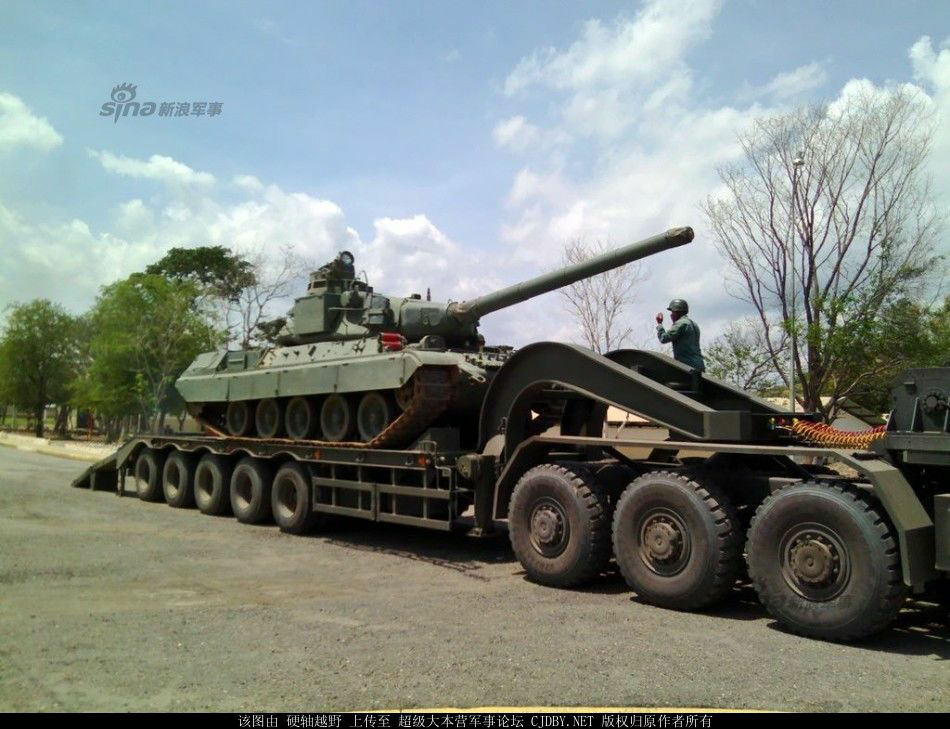 另外斯太尔在重汽生产的一支主要为青藏,川藏汽车兵团使用前者为斯大