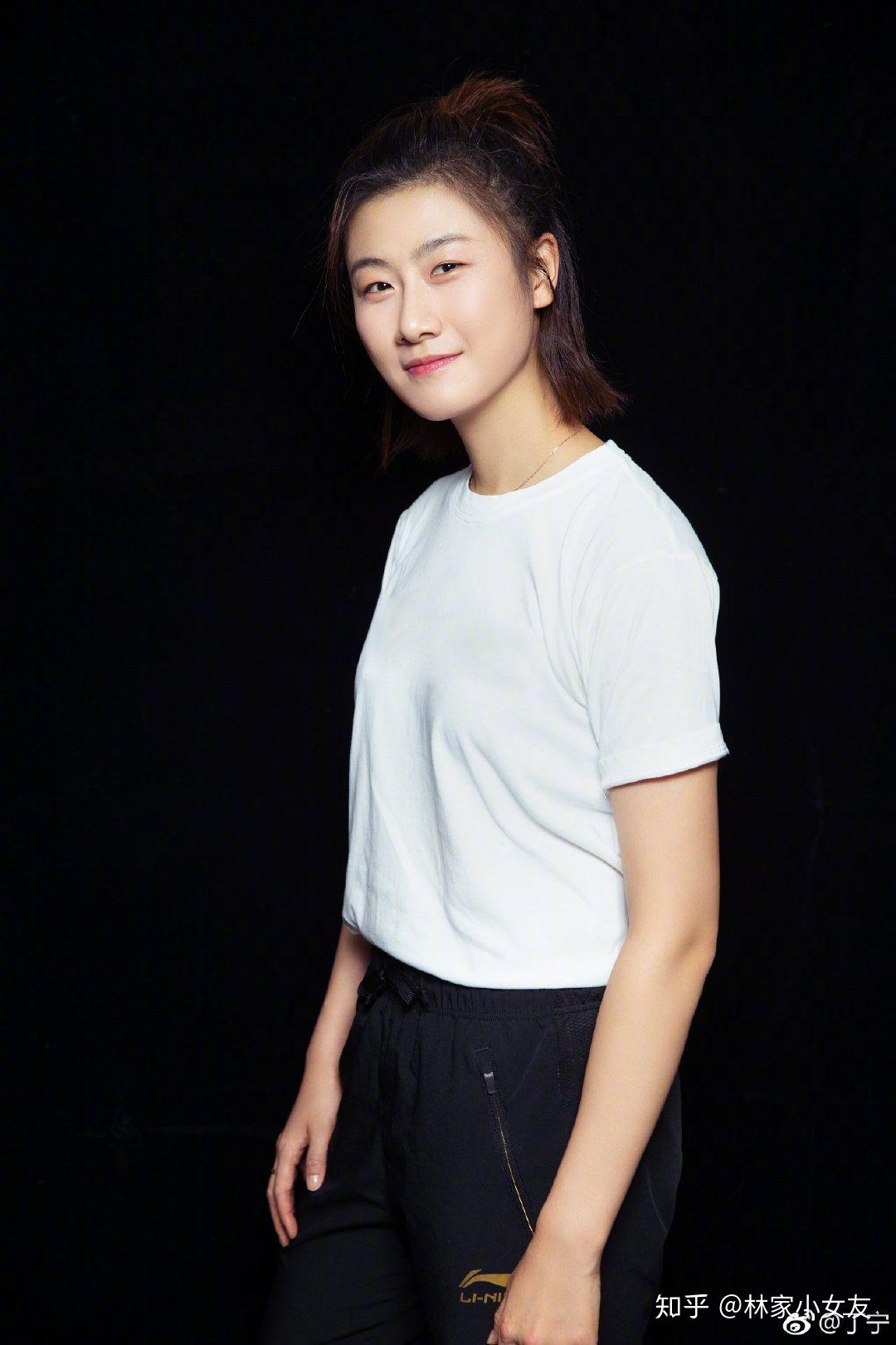 如何评价乒乓球运动员丁宁
