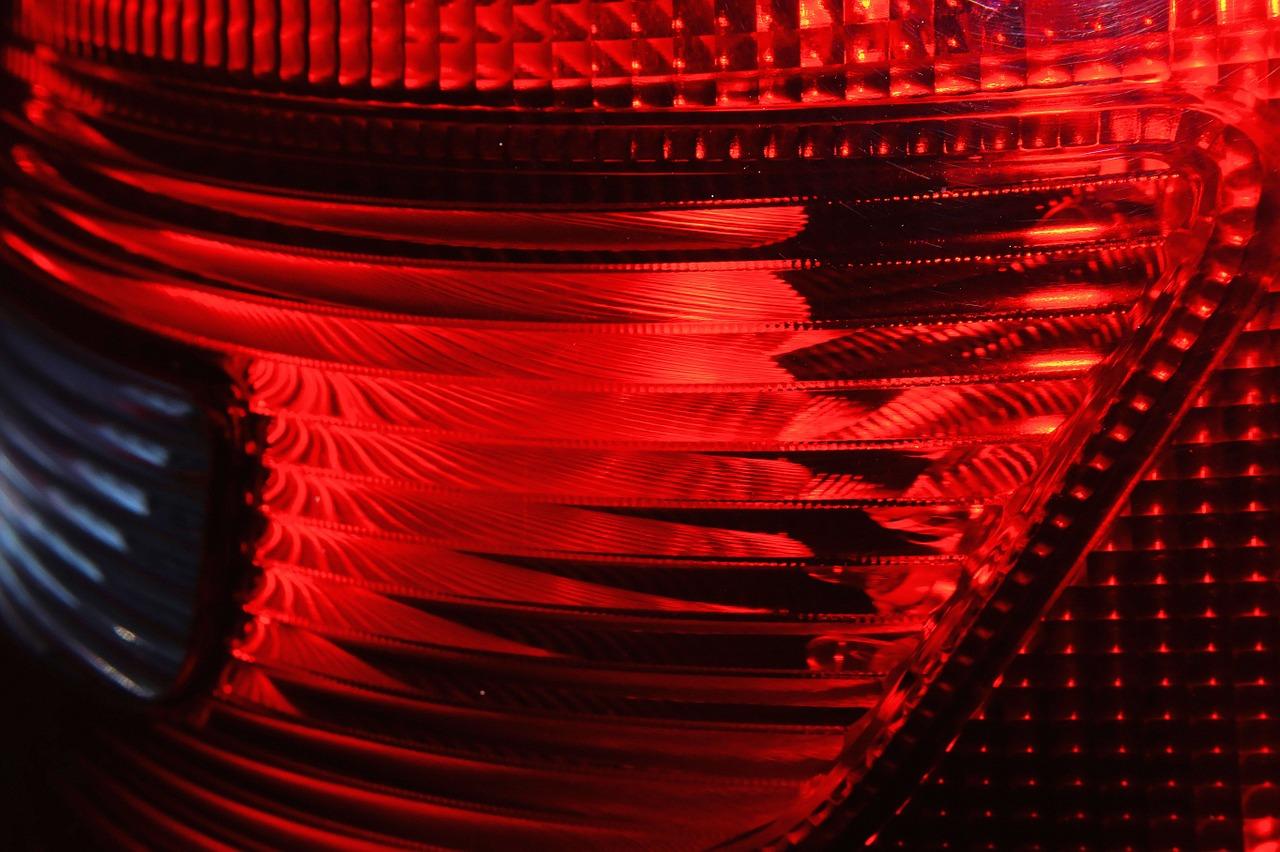 2. 调节亮度技巧