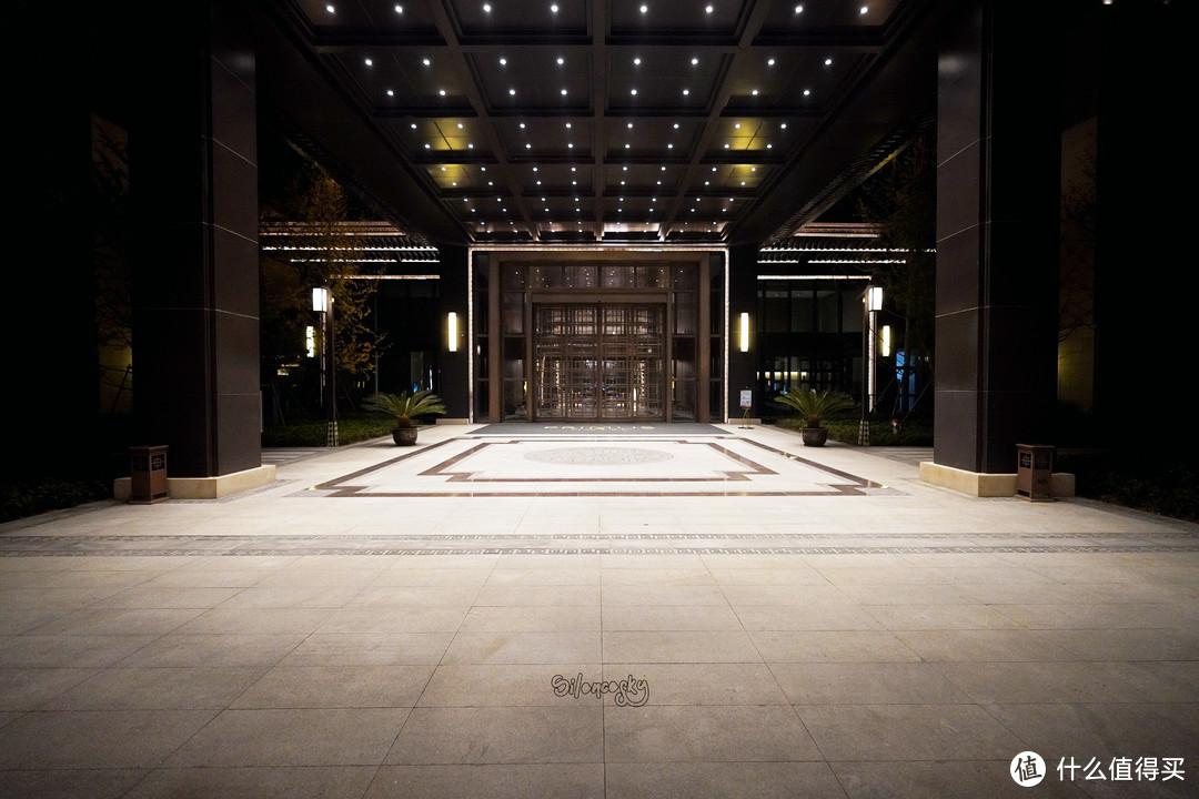 大龙湖畔的湖光山色：徐州绿地铂瑞酒店初体验 - 知乎
