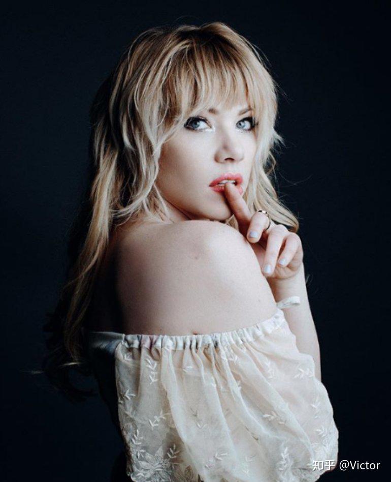 如何评价蹲妹carly rae jepsen的专辑《dedicated》? - 知乎