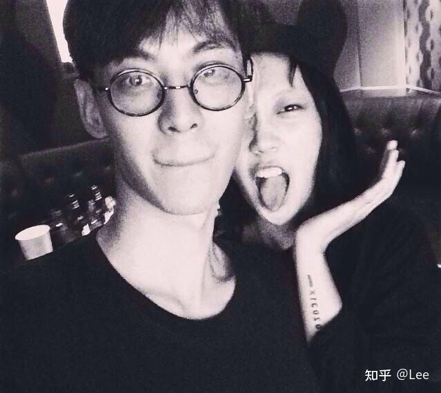 唐晓天现在有女朋友吗另外求以前和wawa的照片