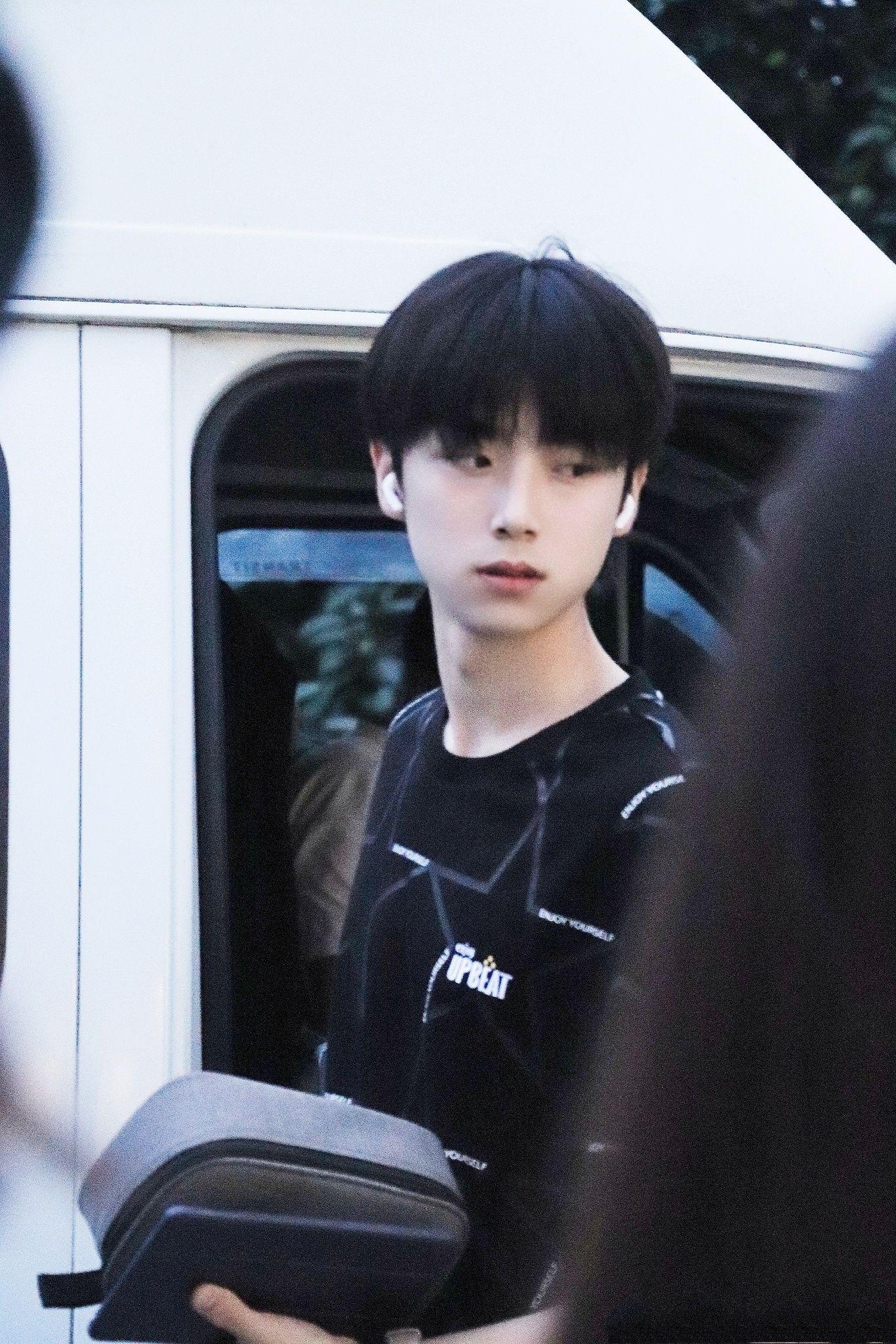 如何评价明日之子乐团季的张嘉元