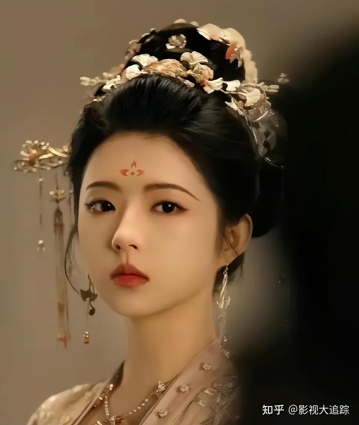 如何评价何蓝逗在古装剧一念关山中的表现