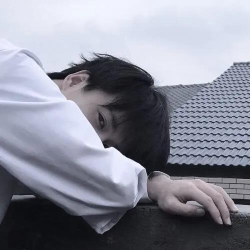 有没有清新脱俗的男头像? - 知乎