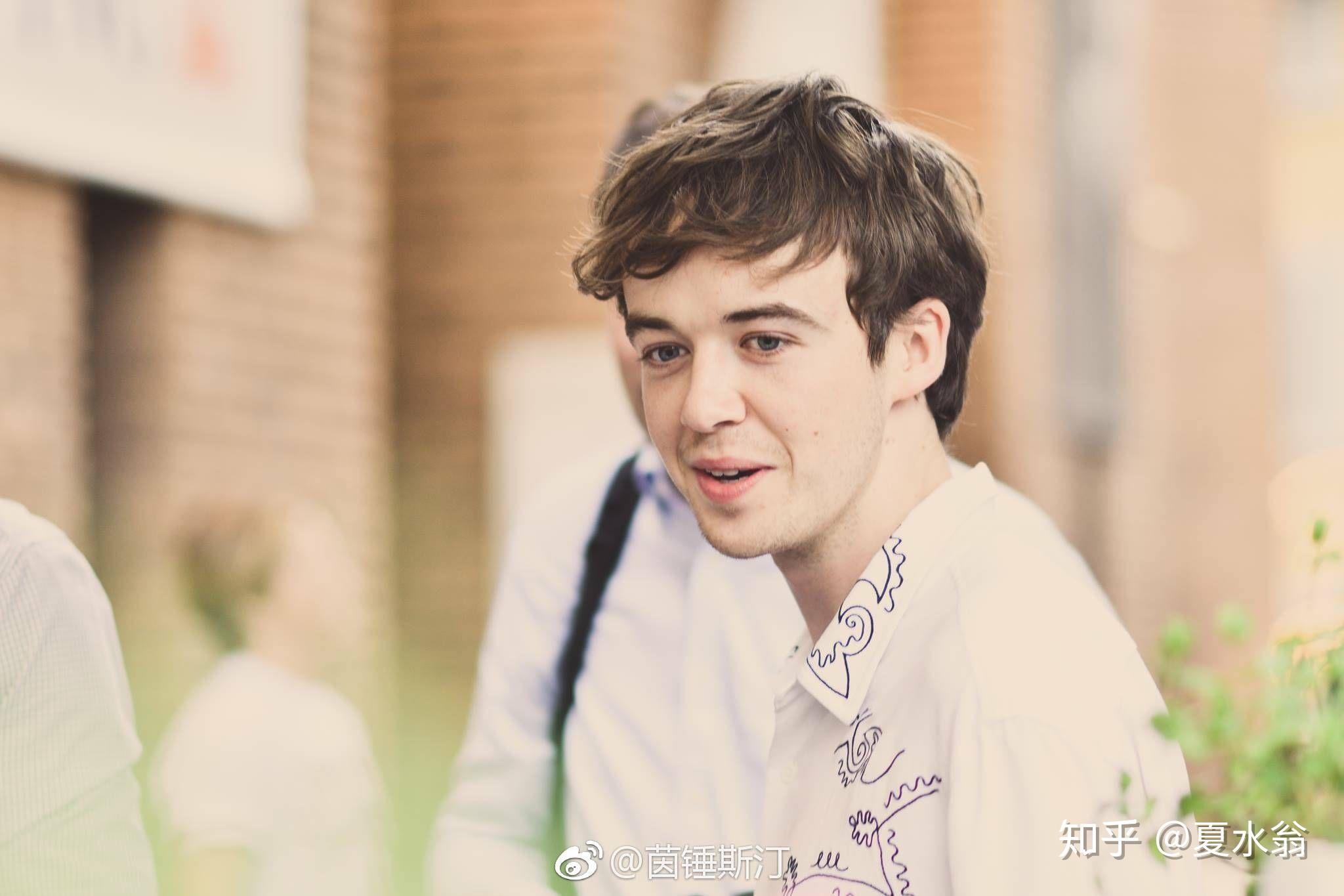 如何评价英国演员alex lawther? - 知乎