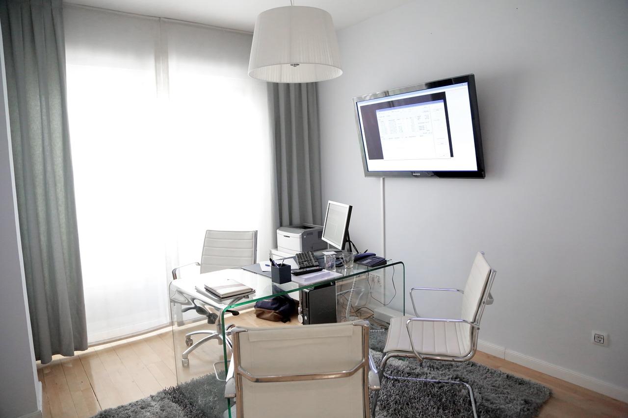 房间卧室如何装监控