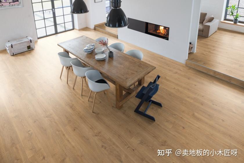 家有老人该如何选择地板? - 知乎