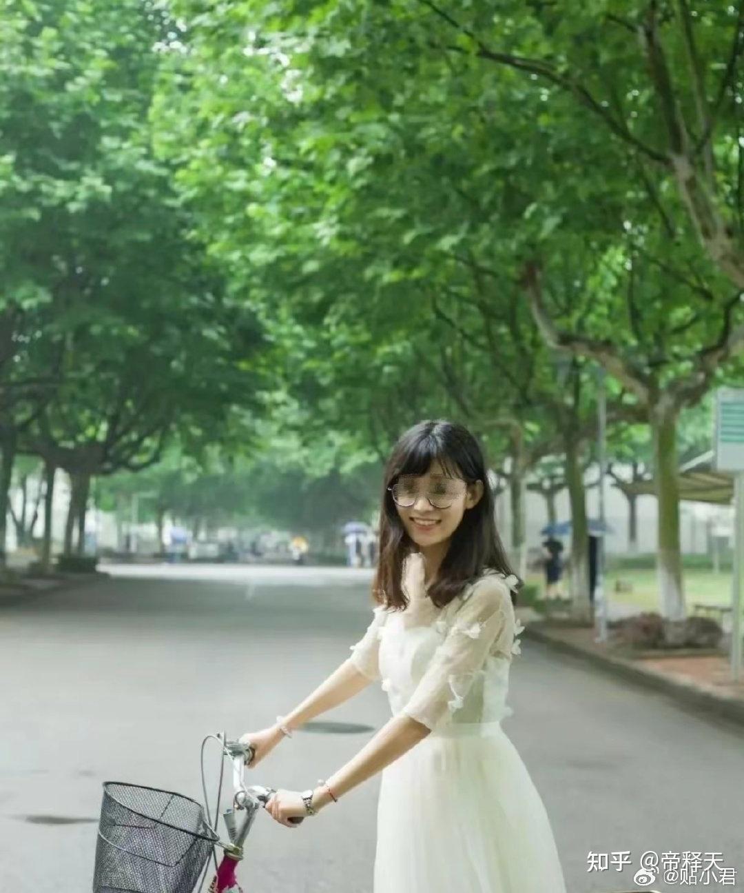 如何评价上海市第二中学女老师出轨男学生