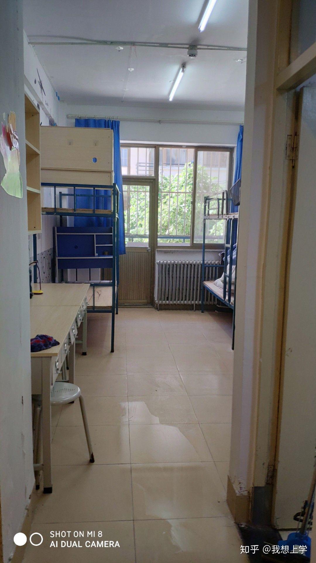 烟台大学的宿舍是什么样的 听说很烂 但都是海景房啊? - 知乎