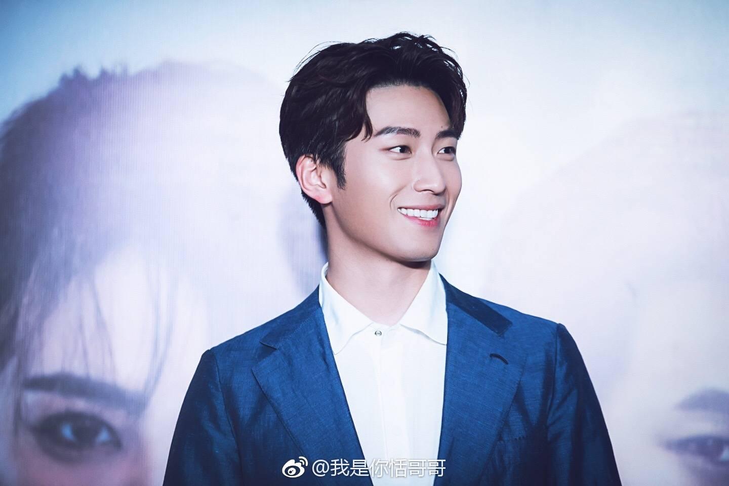 窦骁的美图或搞怪图有哪些?-窦骁帅照