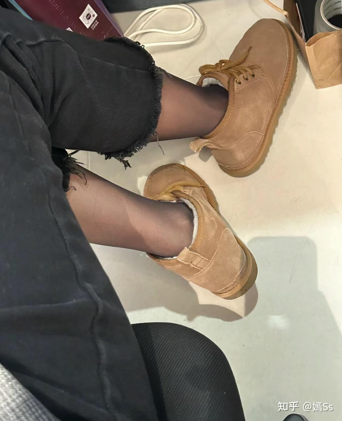 为什么现在女生脚臭也隐隐成为优点了