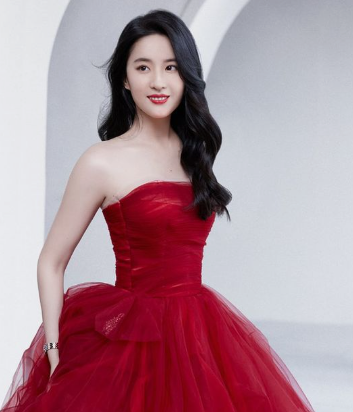 刘亦菲 不经意间的回眸, 真的太美太仙了