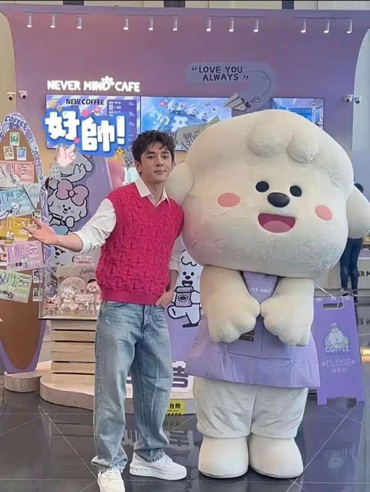 李佳琦学聪明了!