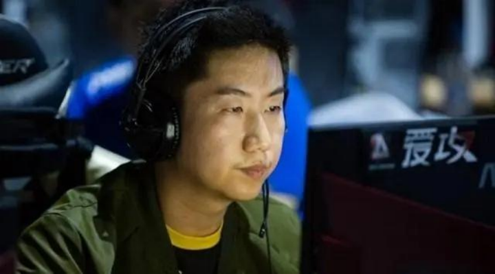 CSGO“西安咖喱王”QUQU花式整活儿，各种四杀五杀太常规了 - 知乎