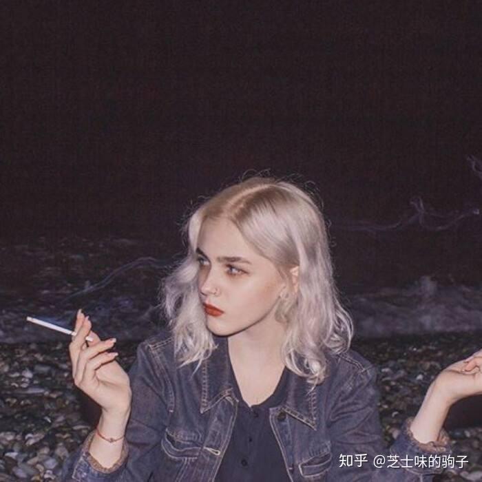 有哪些好看的欧美吸烟头像