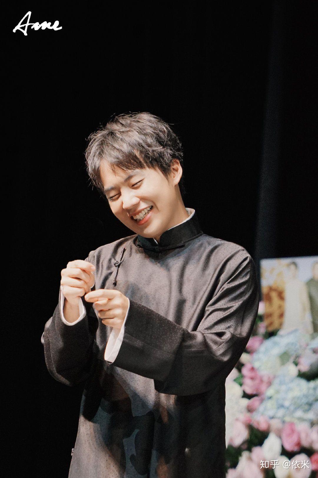 有那些德云女孩的专属壁纸? - 知乎