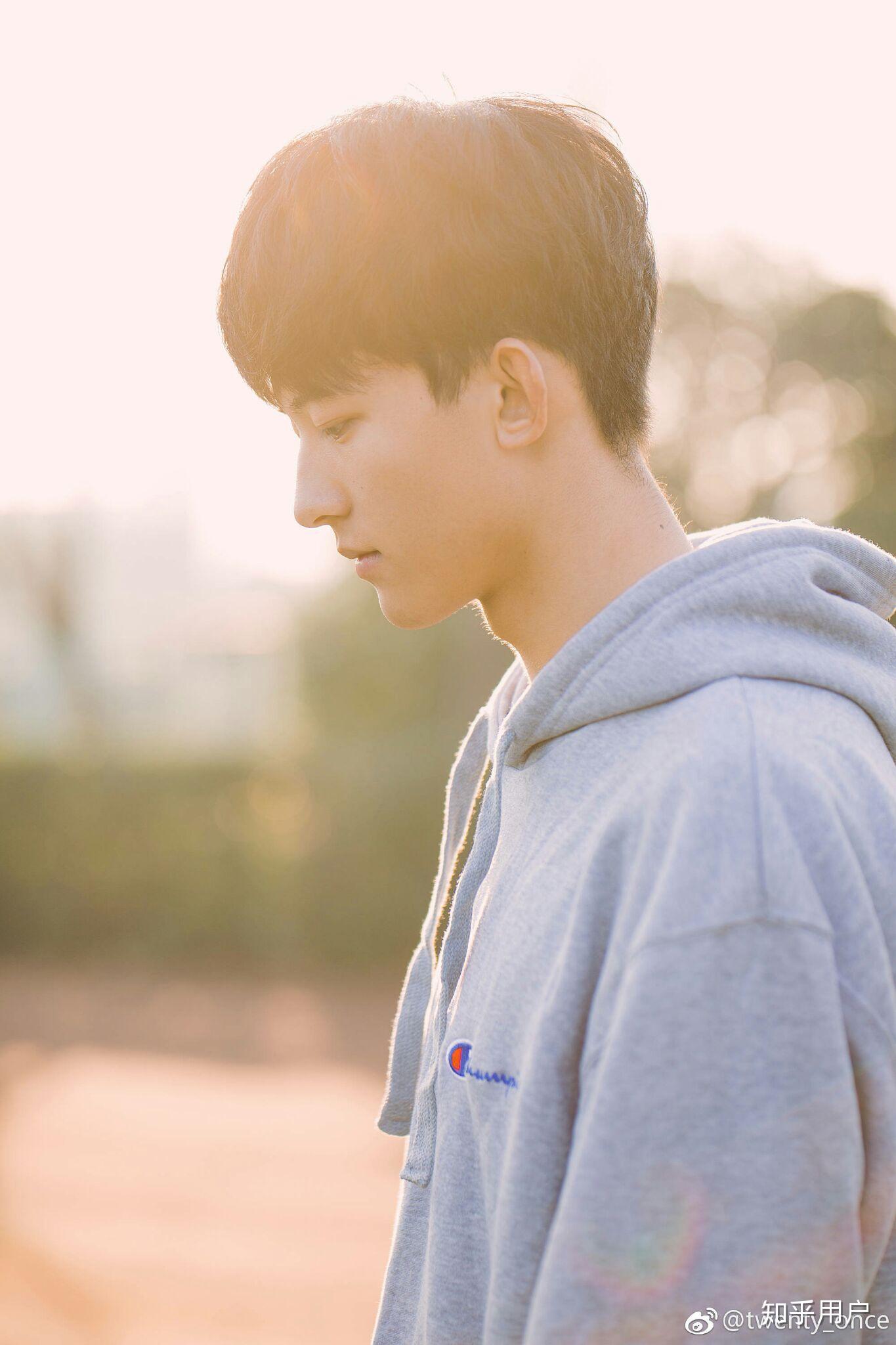 你们学校有校花或者校草吗