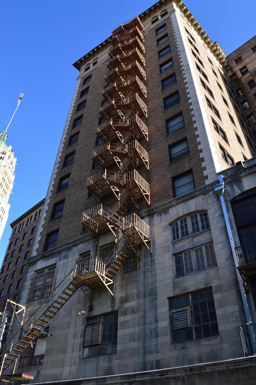 天正楼梯如何布置