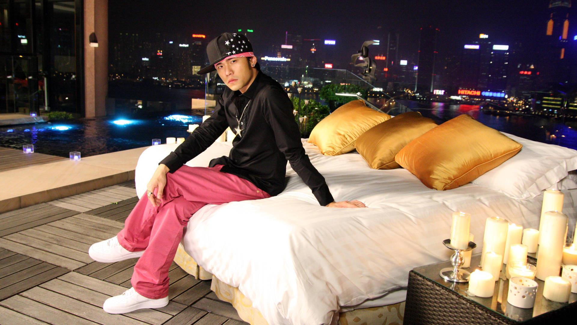 大家有没有周杰伦早期留狼尾的照片? - 知乎