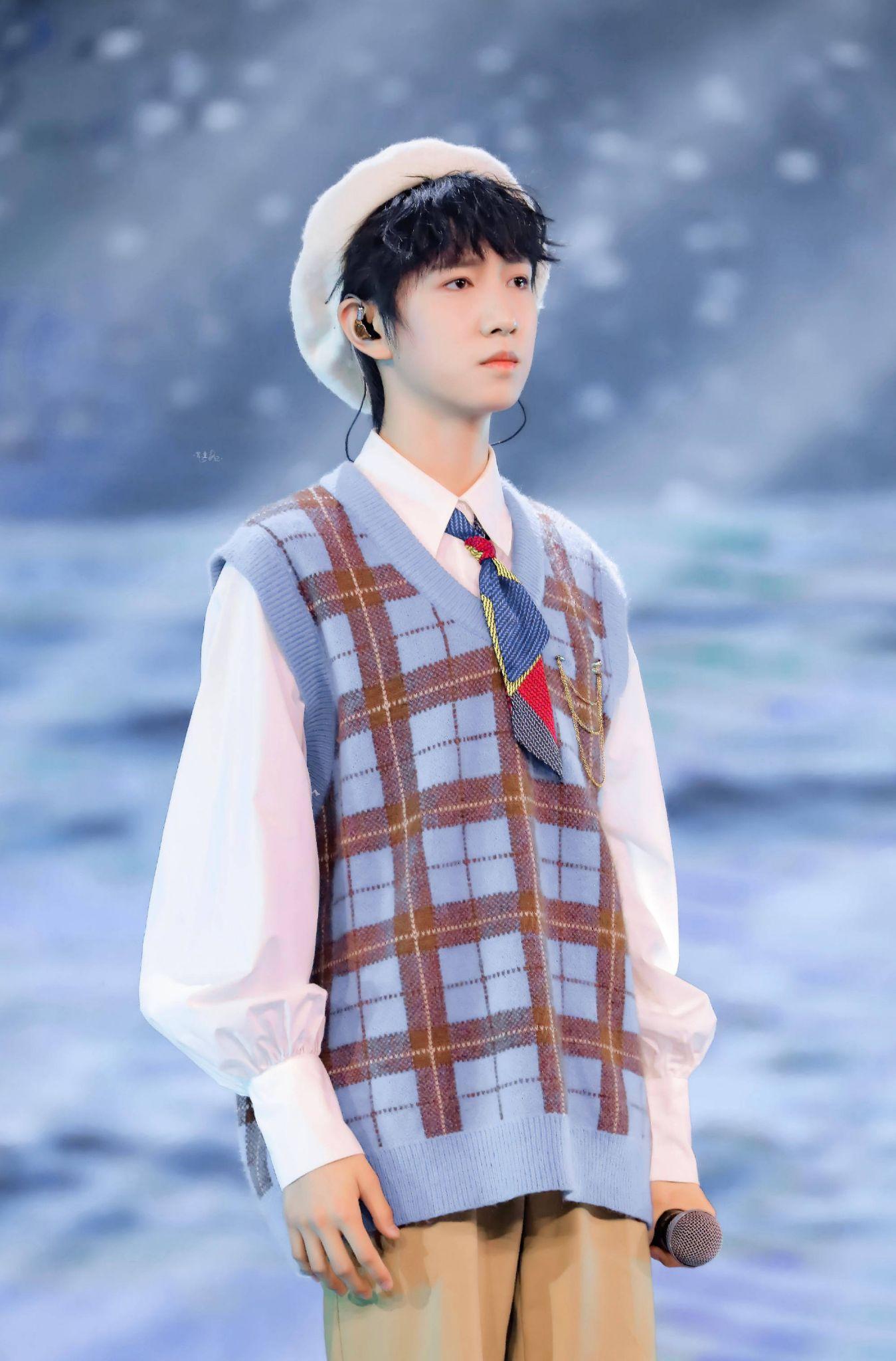 三代中童禹坤好像很少被提及开个话题要不是一直在镜头下否则以后别人