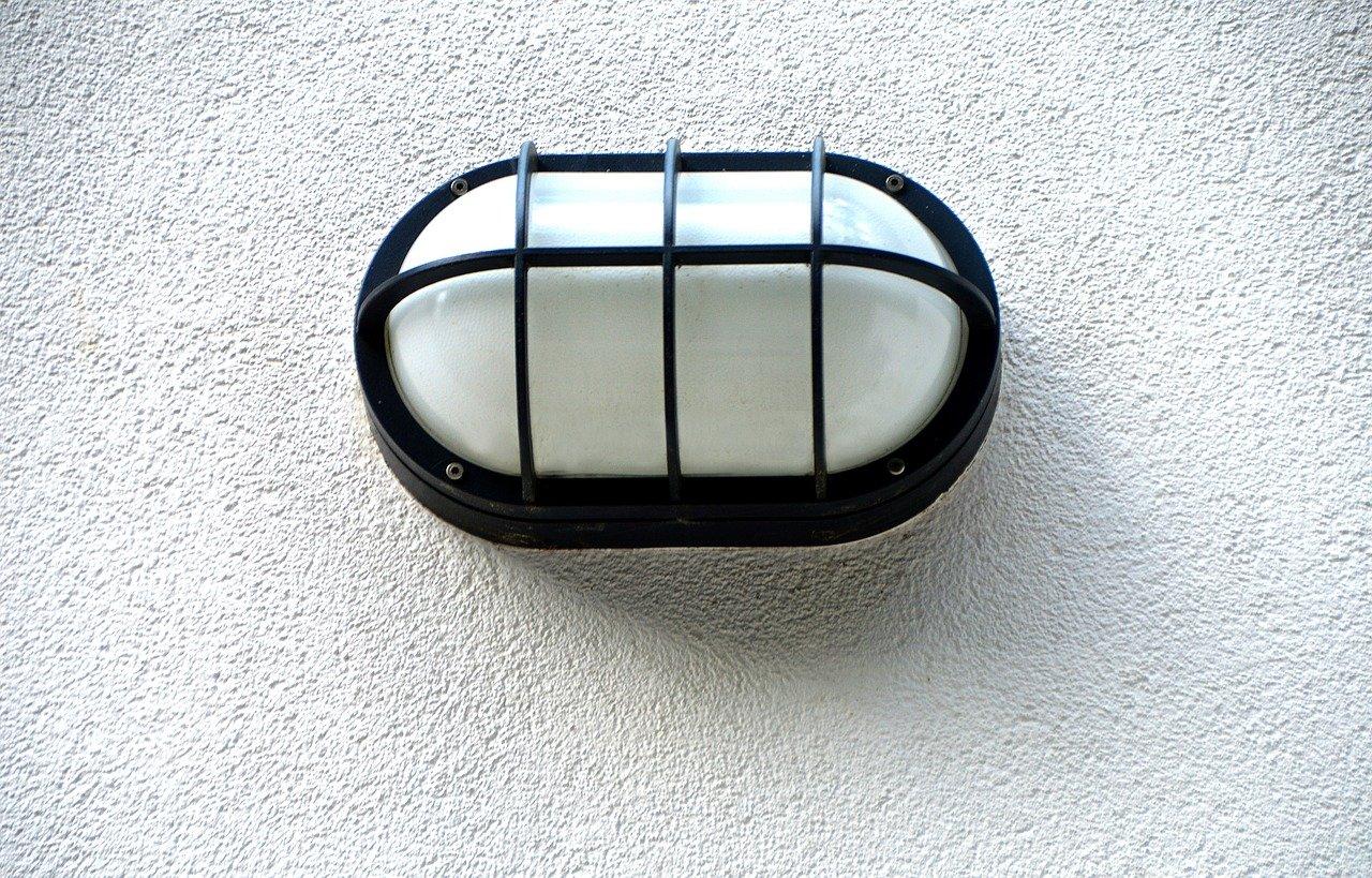 夜钓灯什么牌子好