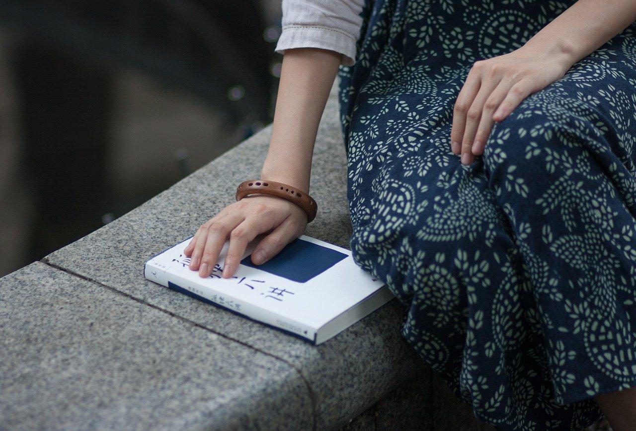 心有灵犀,情意绵绵。