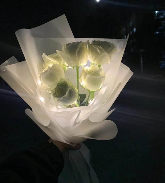 有没有适合深夜发朋友圈的文案? - 知乎