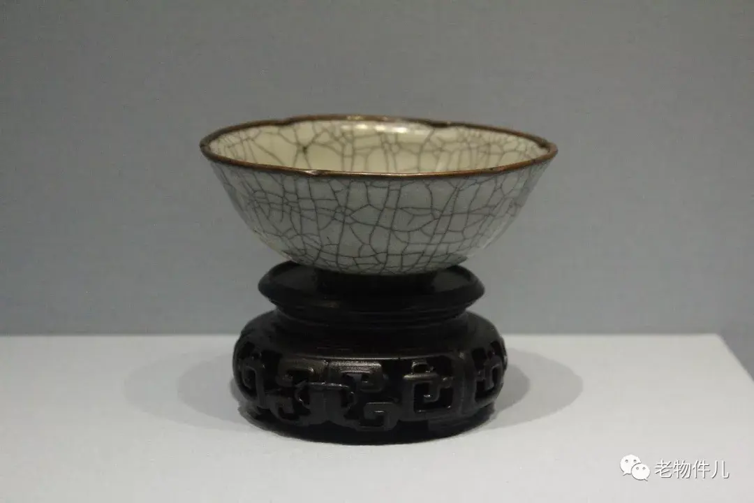 故宫观展】“金丝铁线”哥窑瓷器展（传世哥窑篇） - 知乎