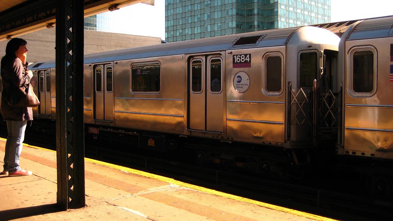 3. 交通枢纽辐射区