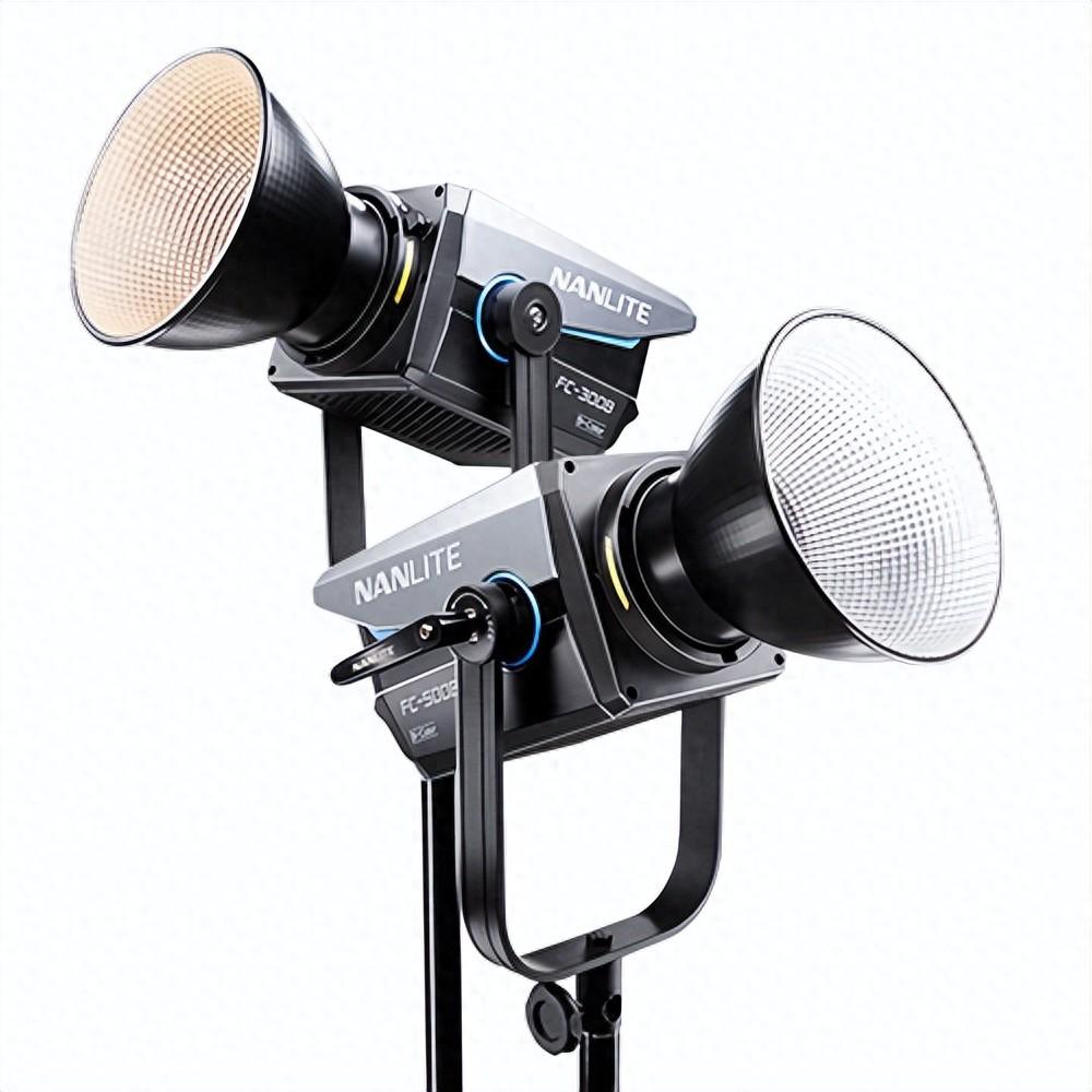 产品推荐 | 新双色 赋型格,双色温点光源FC-300B /500B