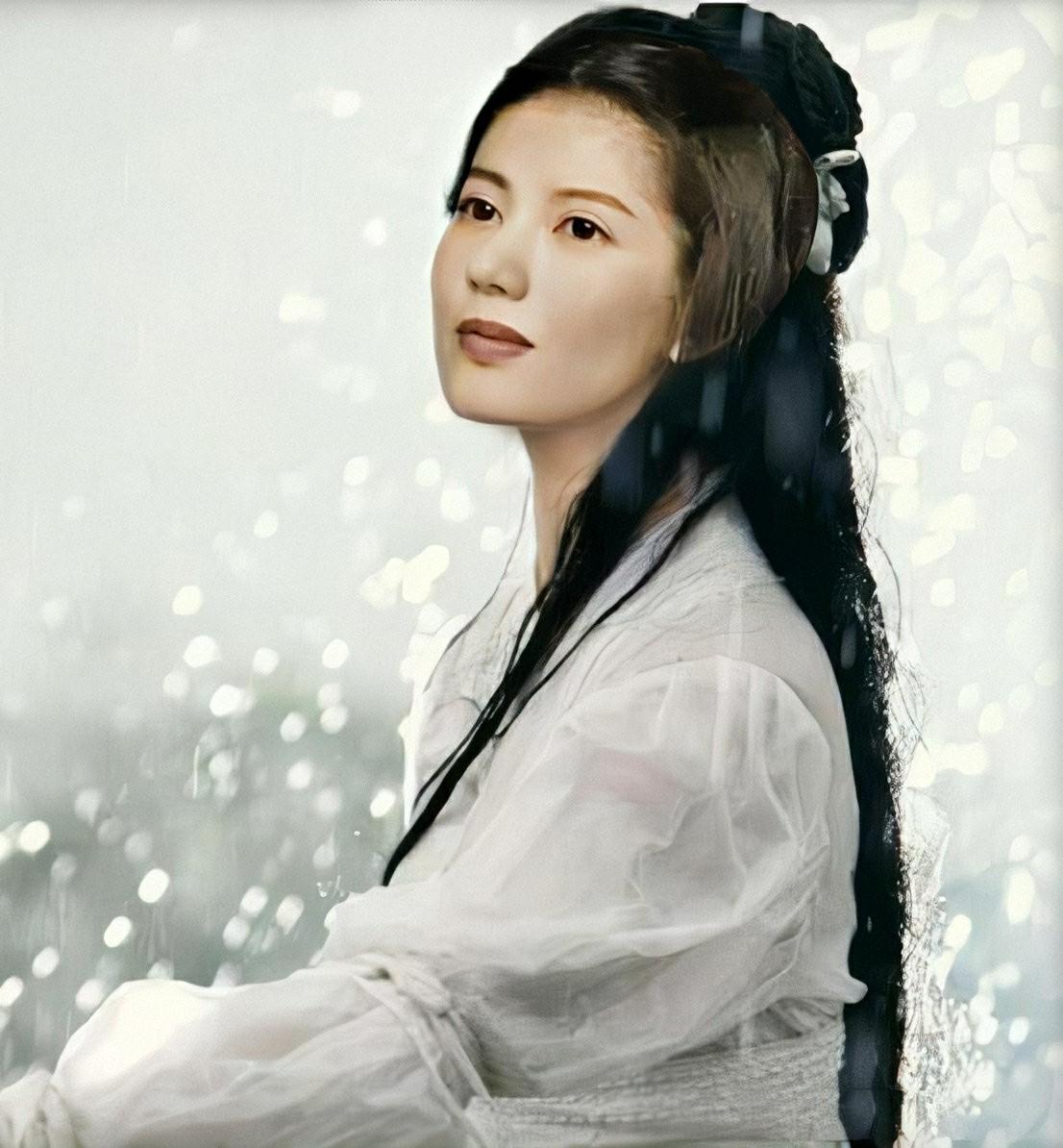 你心目中最适合演任盈盈的女演员是谁