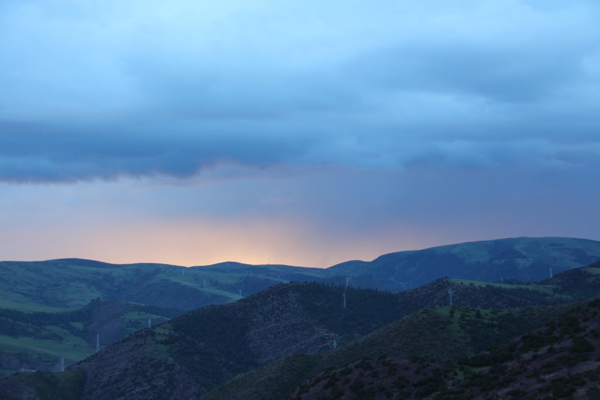 西藏最高的地方视频 v2-d071b042b3dec74fbcf98bdc0df4c18b_r.jpg?source=172ae18b