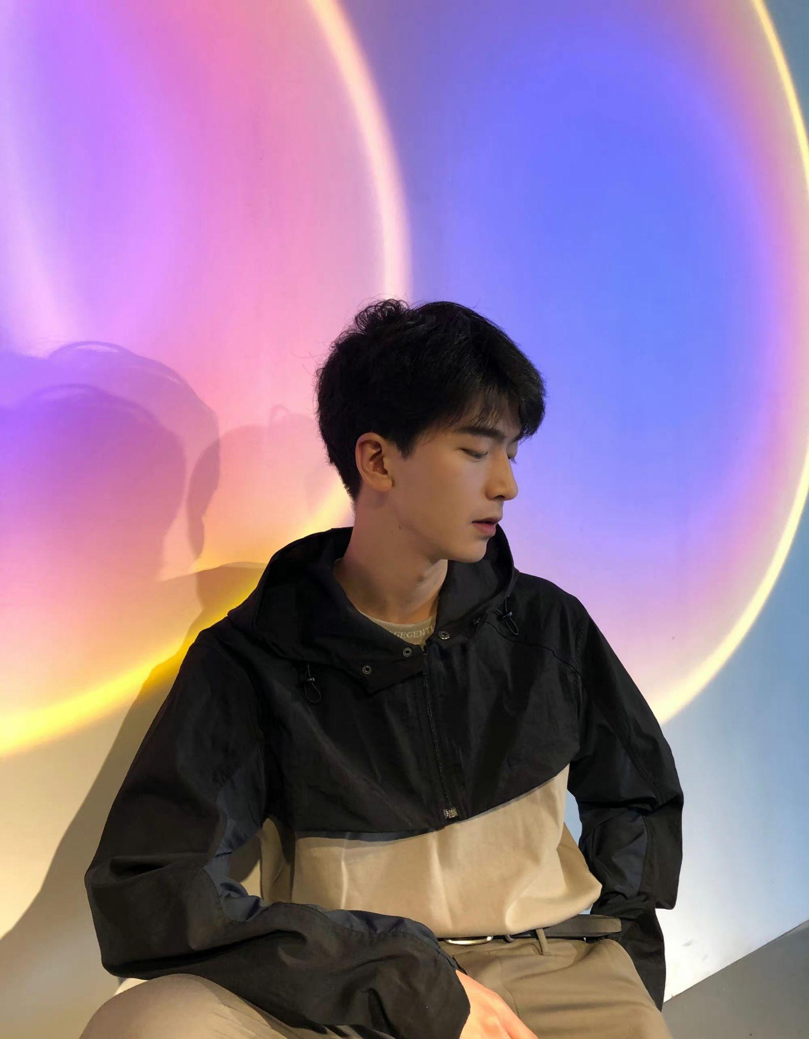 现实生活中男生颜值6分是什么样的