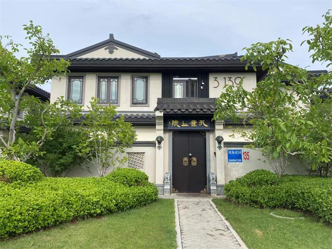 秦皇岛北戴河黄金海岸孔雀上院民宿水景花园新中式庭院别墅