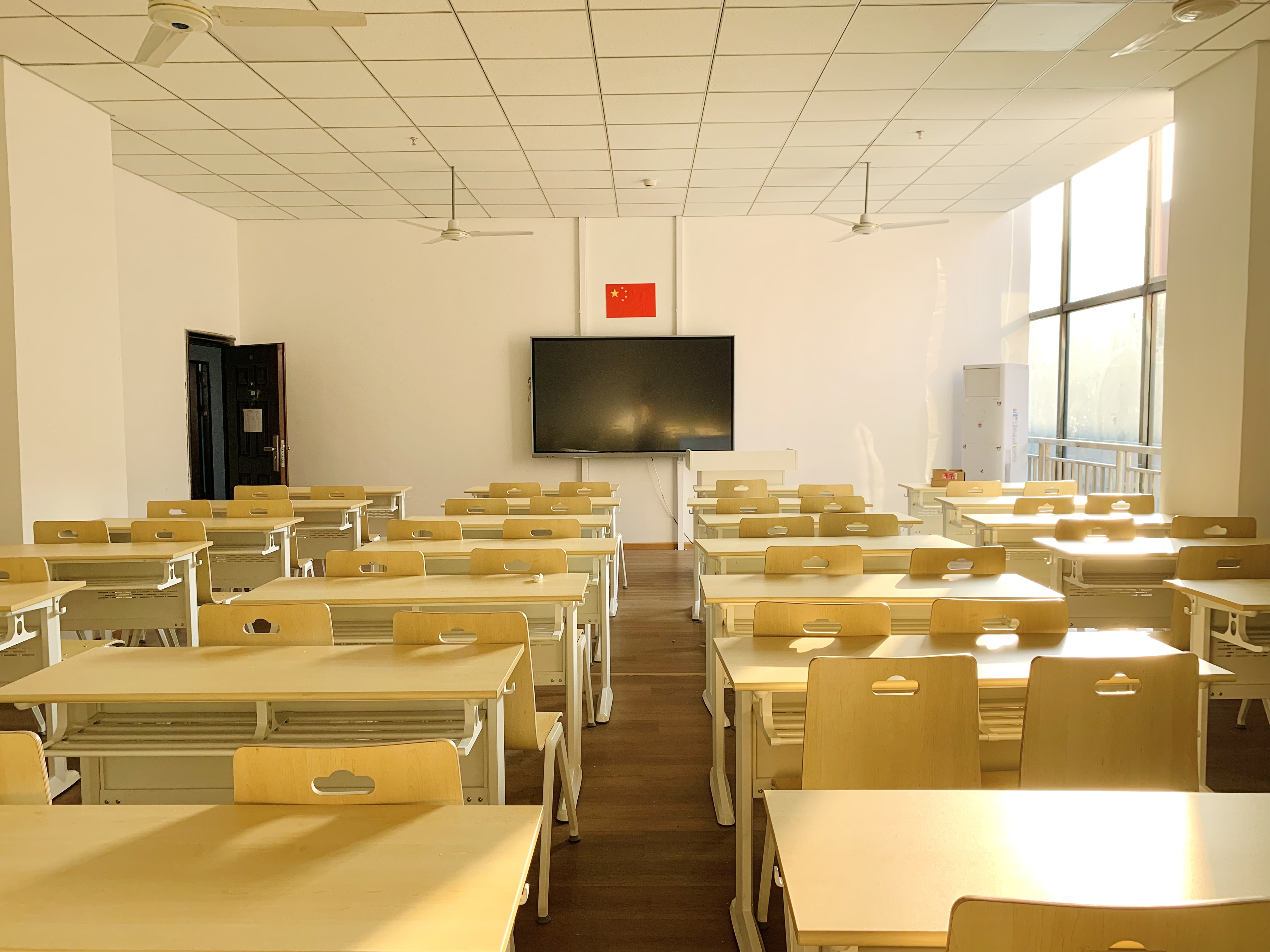 教育部发布 20 条负面清单，严禁提前开学延迟放假、幼儿园小学化等，会带来哪些影响和变化？