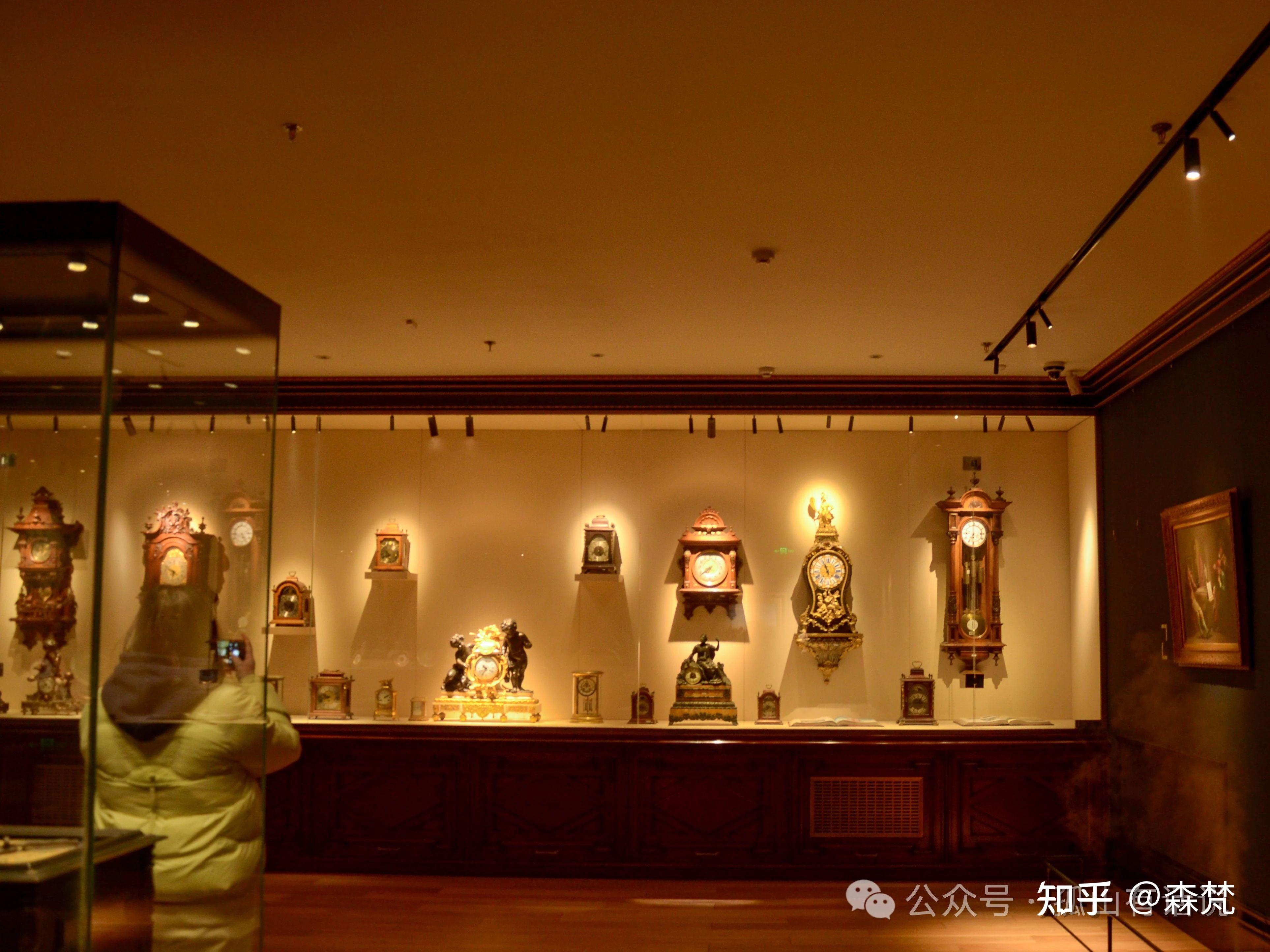 欧式家具,钟表等)>6号馆(哈尔滨城市发展史)>2号馆(漆器,红山文化陶瓷