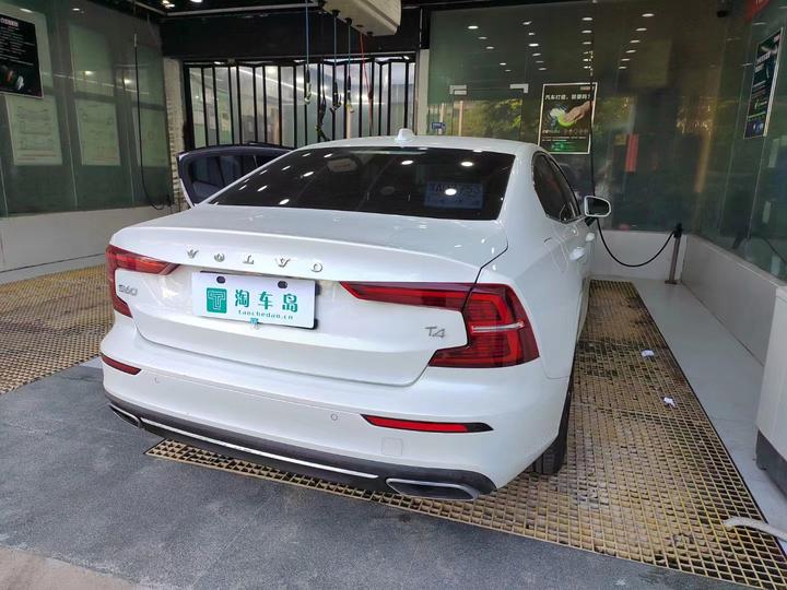 20万不到入手北欧豪华家轿——沃尔沃S60，送给媳妇的新婚礼物 - 知乎
