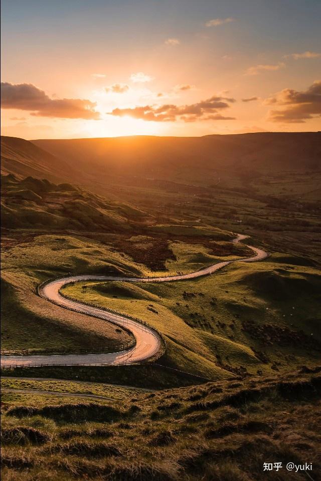 有没有那种看起来舒服又显成熟男生用的壁纸锁屏