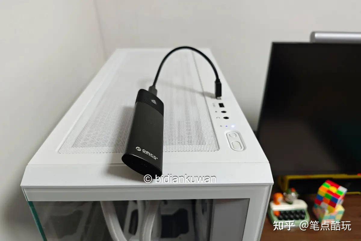 想买M2的固态硬盘但主板接口不够用，该怎么扩展？