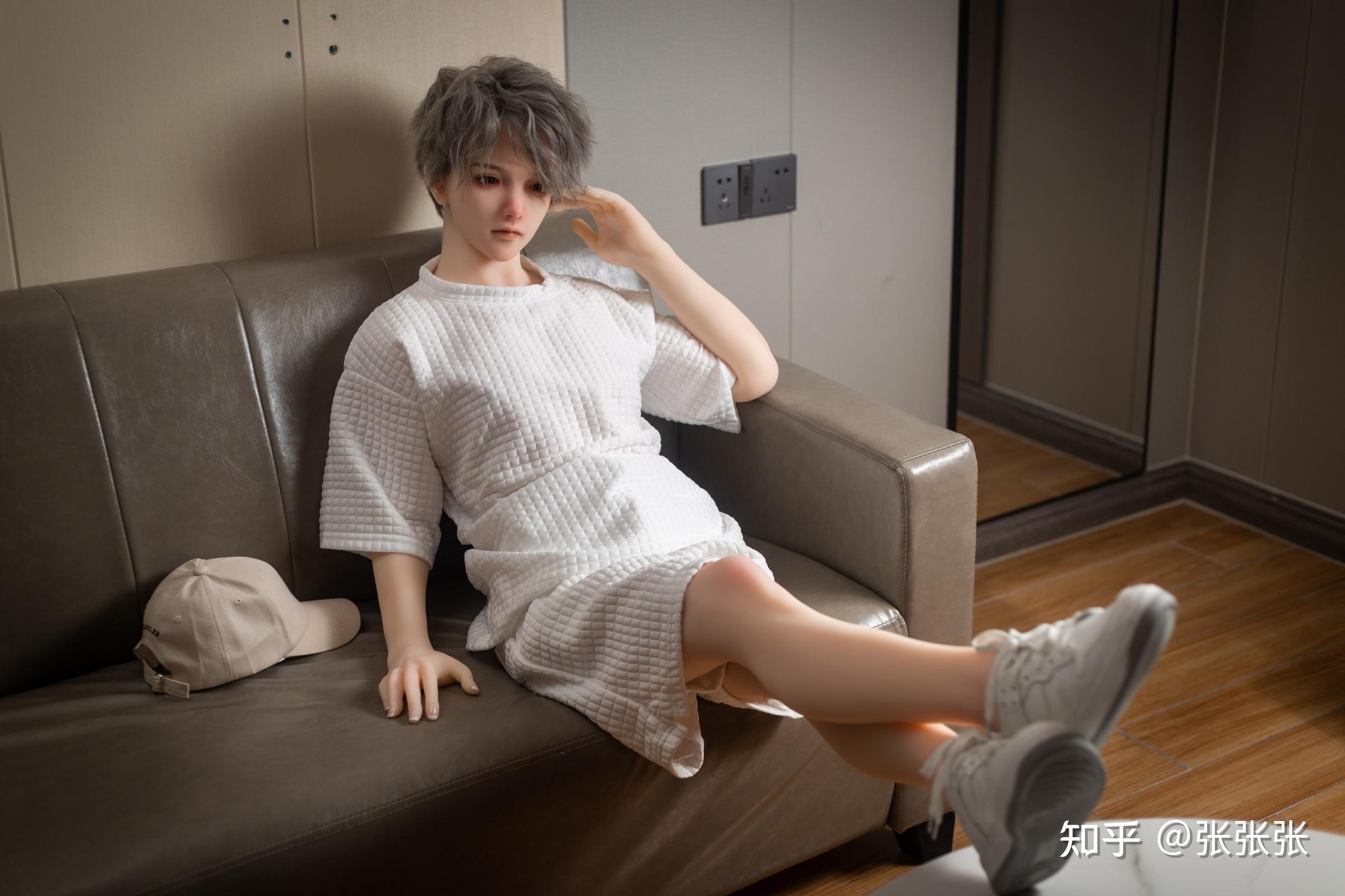 有没有男性硅胶娃娃呢,带有动漫脸的那种,不要仿真人脸? - 知乎