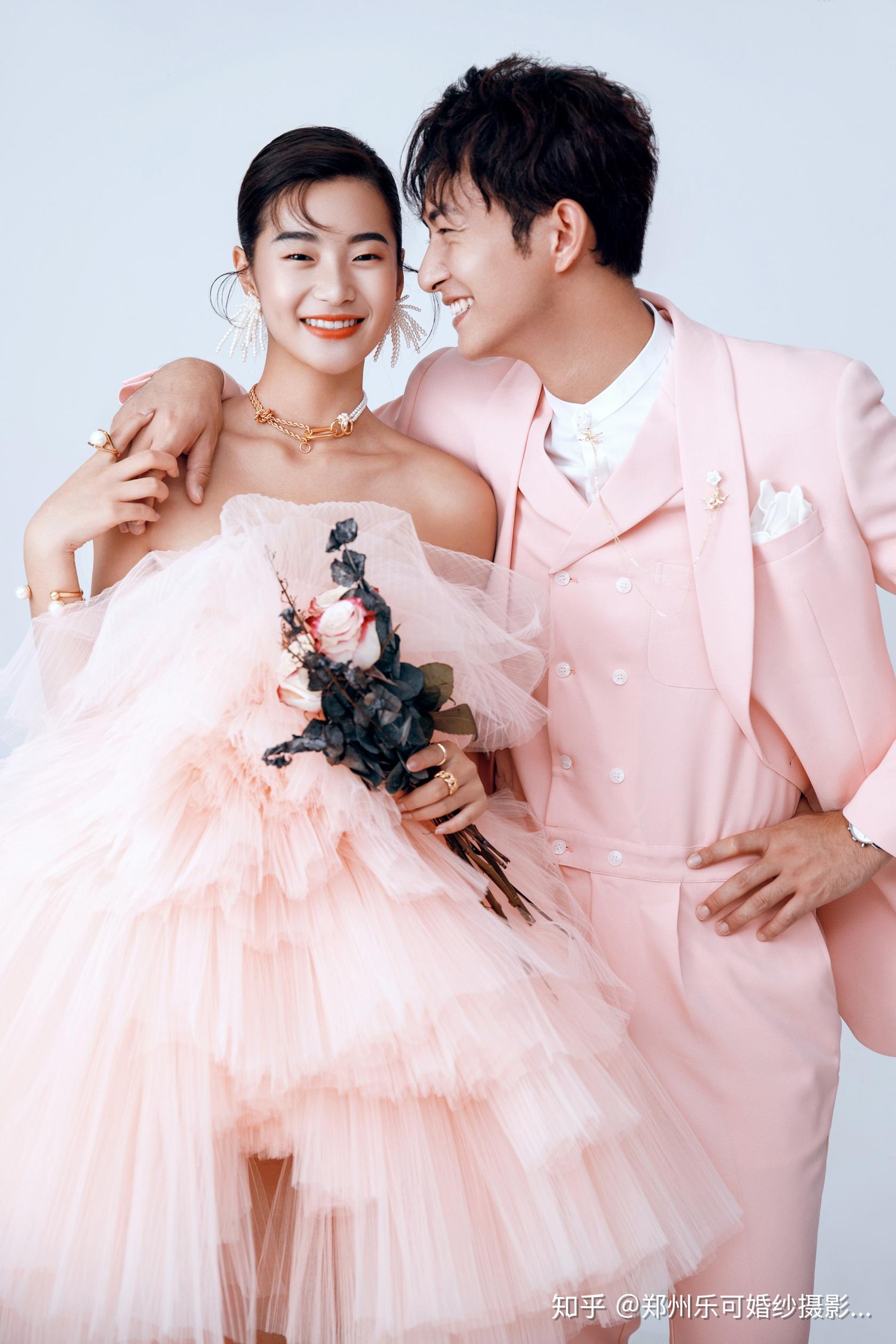 穿彩纱拍的婚纱照可以当迎宾照吗? - 知乎