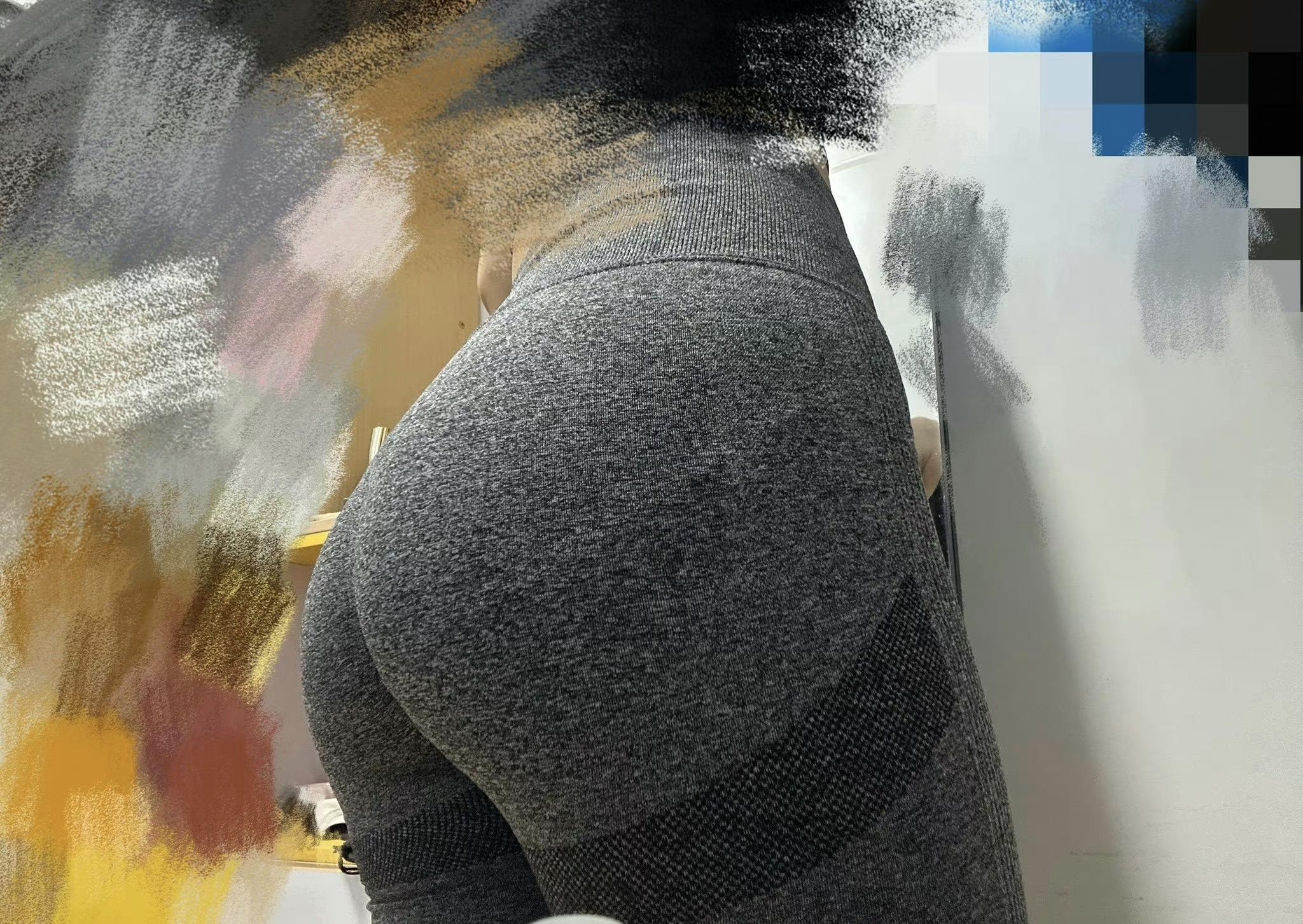 女生穿瑜伽裤会穿c字裤吗?