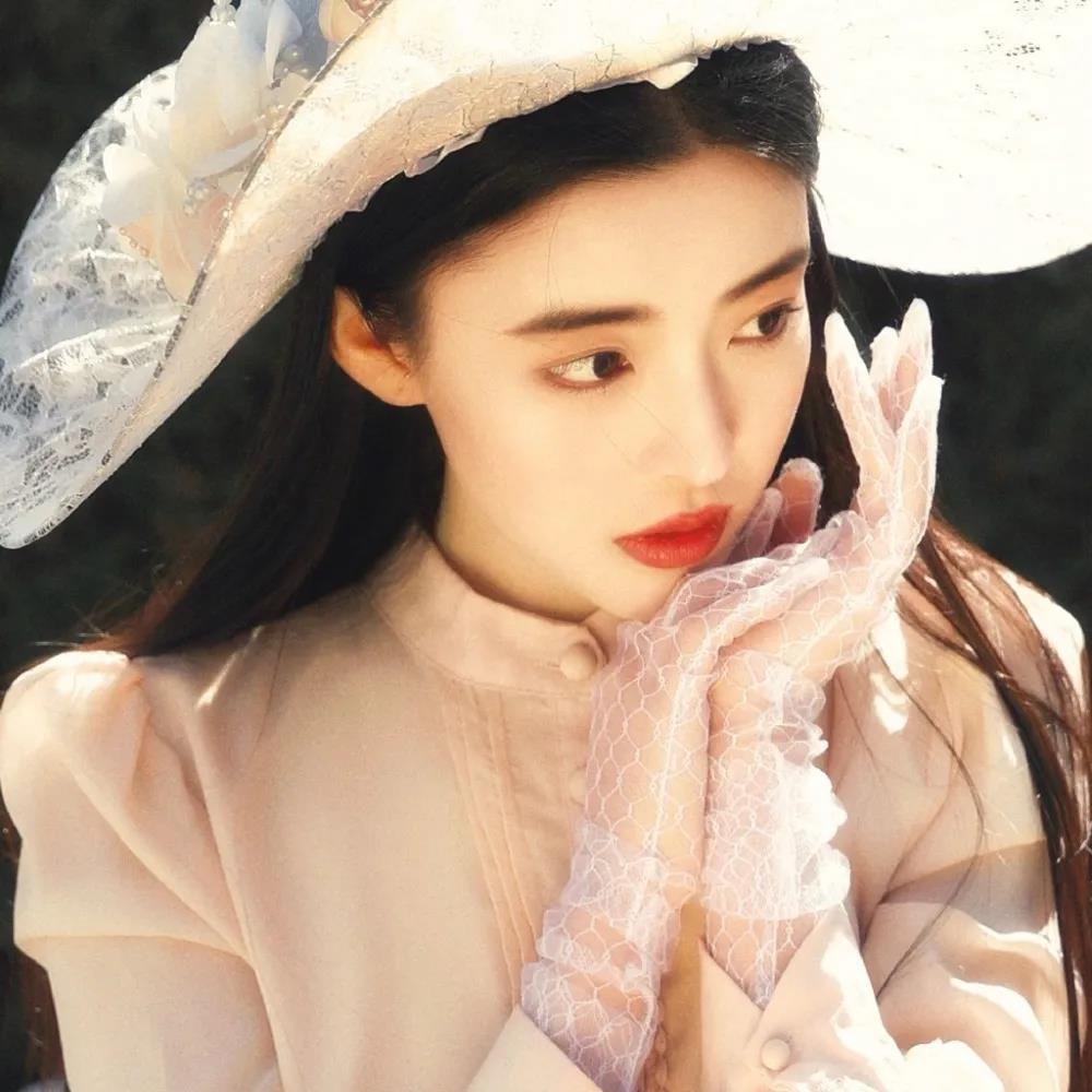 有哪些适合女生的港风头像? - 知乎