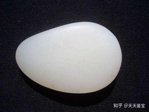 和田玉中的顶级白玉——羊脂玉- 知乎
